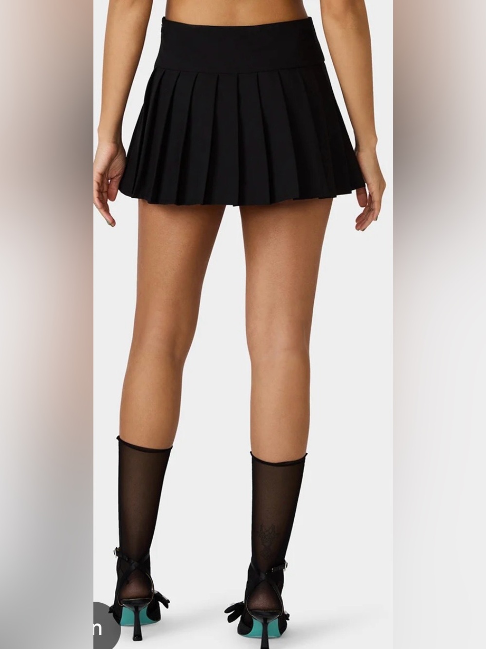 Betsey Johnson Faux Leather Pleated Mini Skirt Black Stretch Women’s Size 8